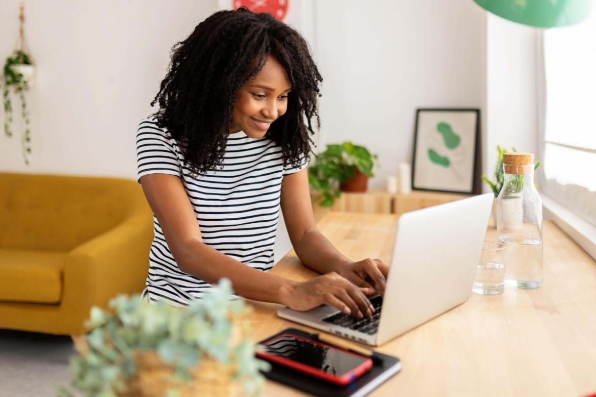 Interfaccia della piattaforma Tyralivoxa con esercizi interattivi